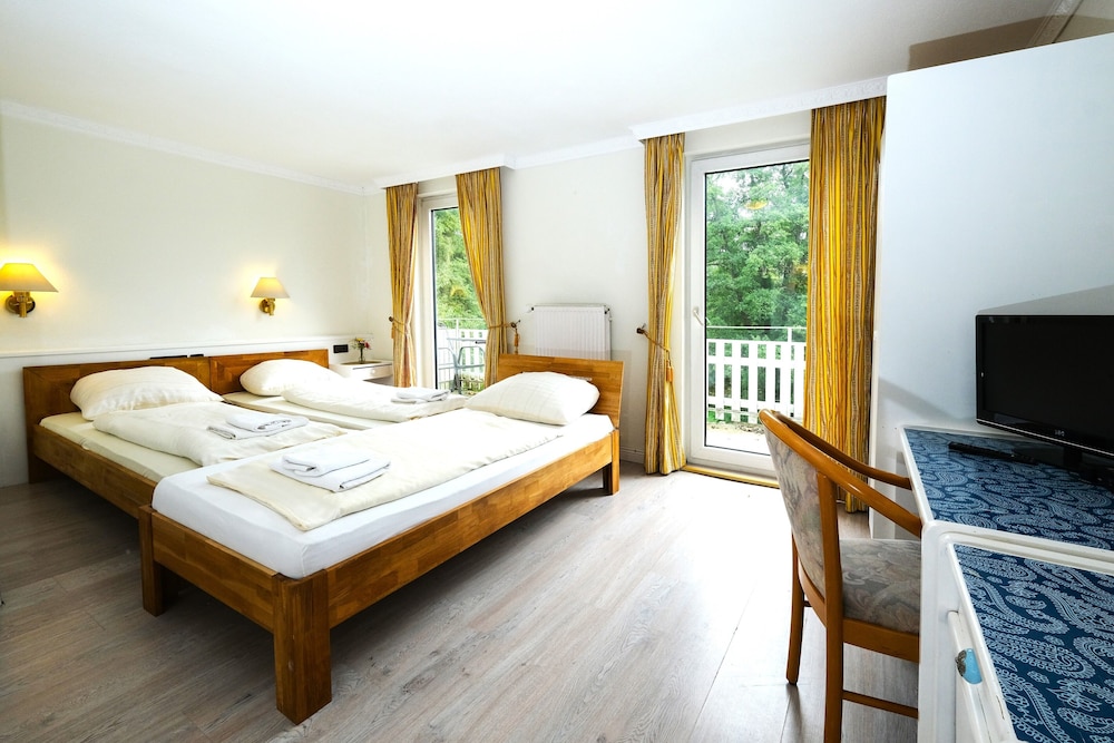 Triple Room - Photo 1