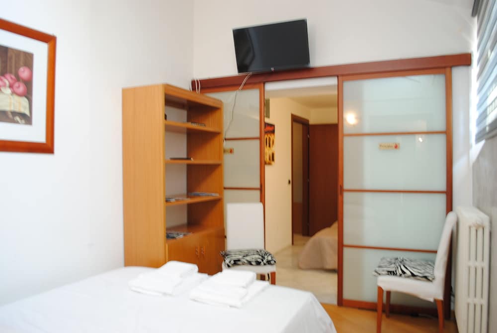 Family Quadruple Room photo 3