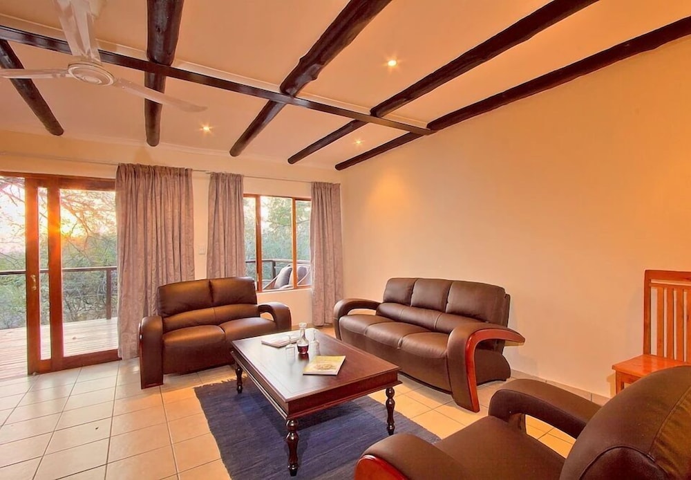 Family Residence Villa - Photo 13