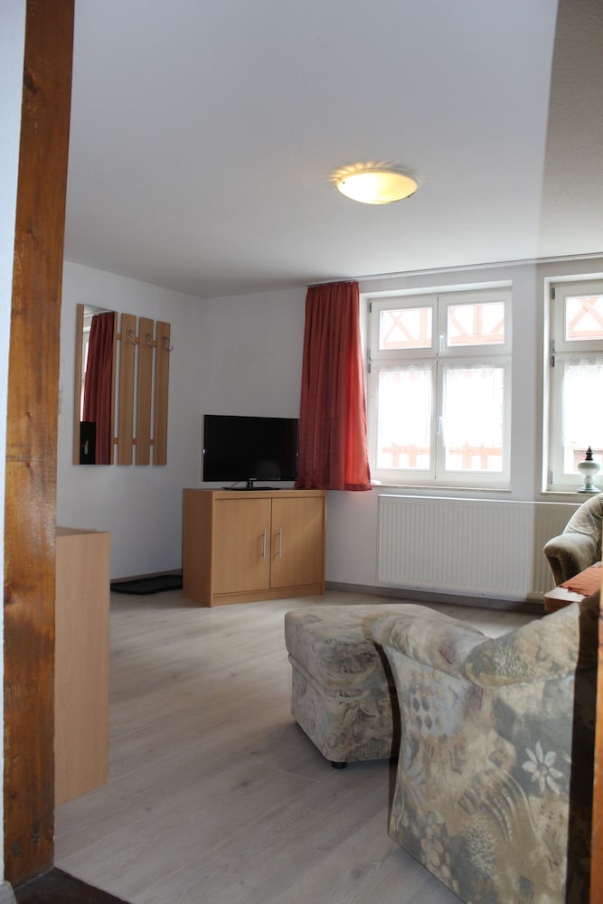 Traditional Condo, 1 Bedroom, Kitchen, Ground Floor photo 3