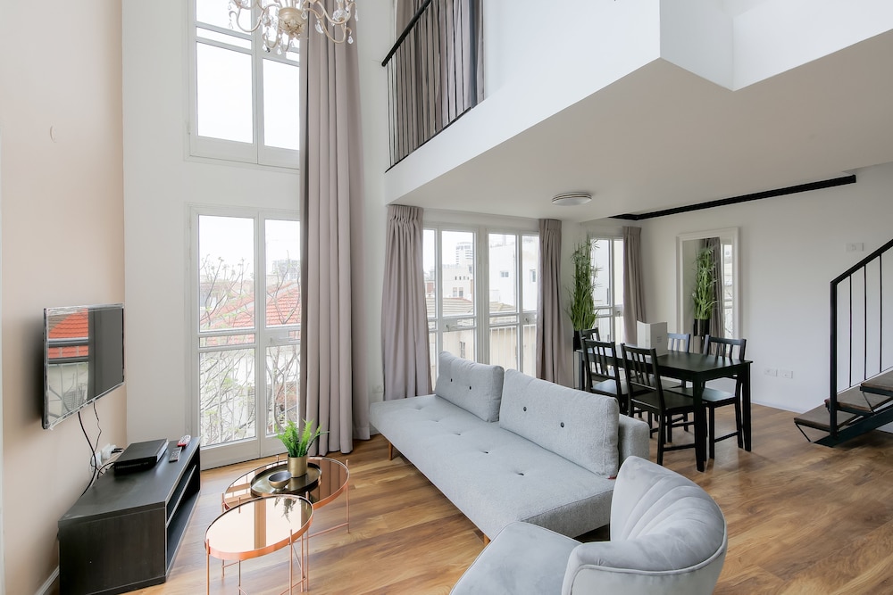 Superior Duplex photo 1