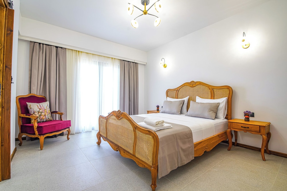 Superior Suite, Multiple Bedrooms, Balcony photo 1