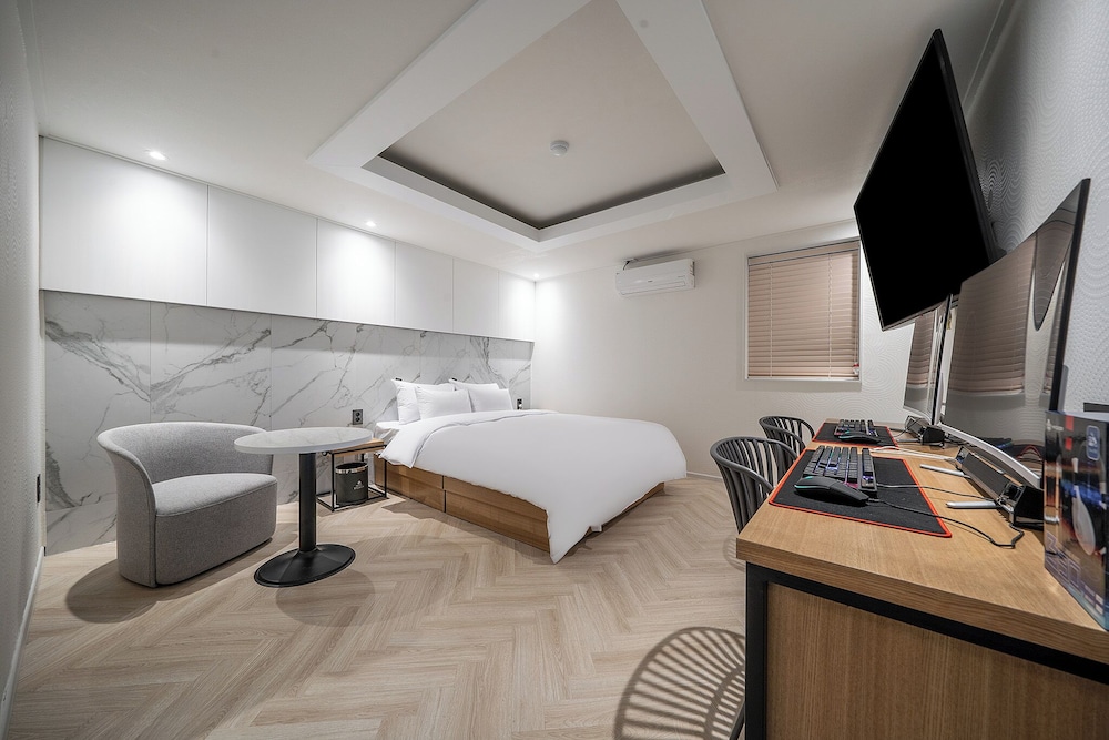 Superior Double Room, City View photo 1