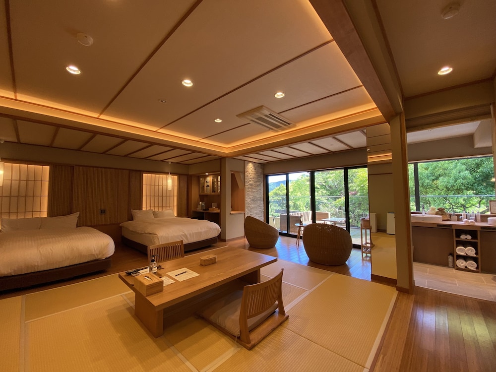 Japanese Twin Room "Takamado" With Open Air Bath, Non Smoking photo 1