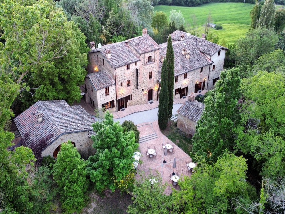 Luxury House, 4 Bedrooms photo 2
