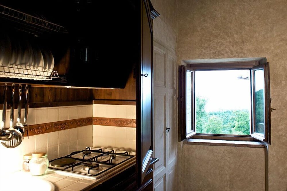 Duplex, 1 Bedroom photo 3
