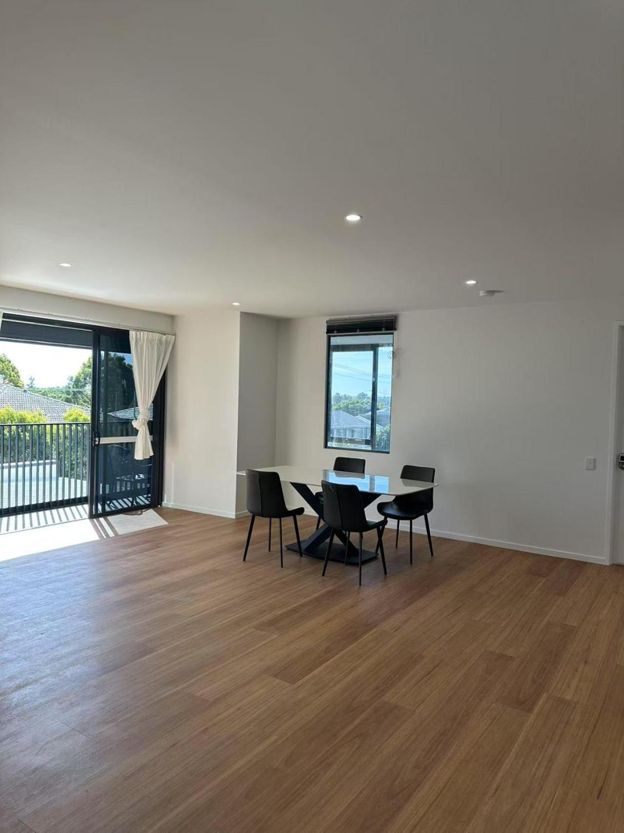 Superior Family Room photo 2