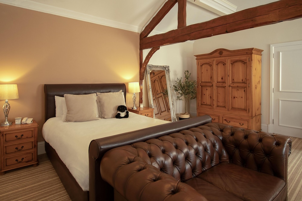 Suite - Photo 15
