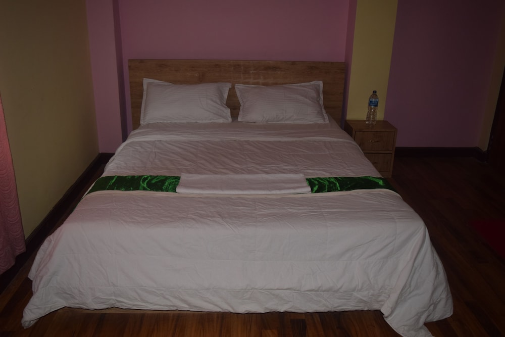 Deluxe Double Room, 1 King Bed, Non Smoking photo 3