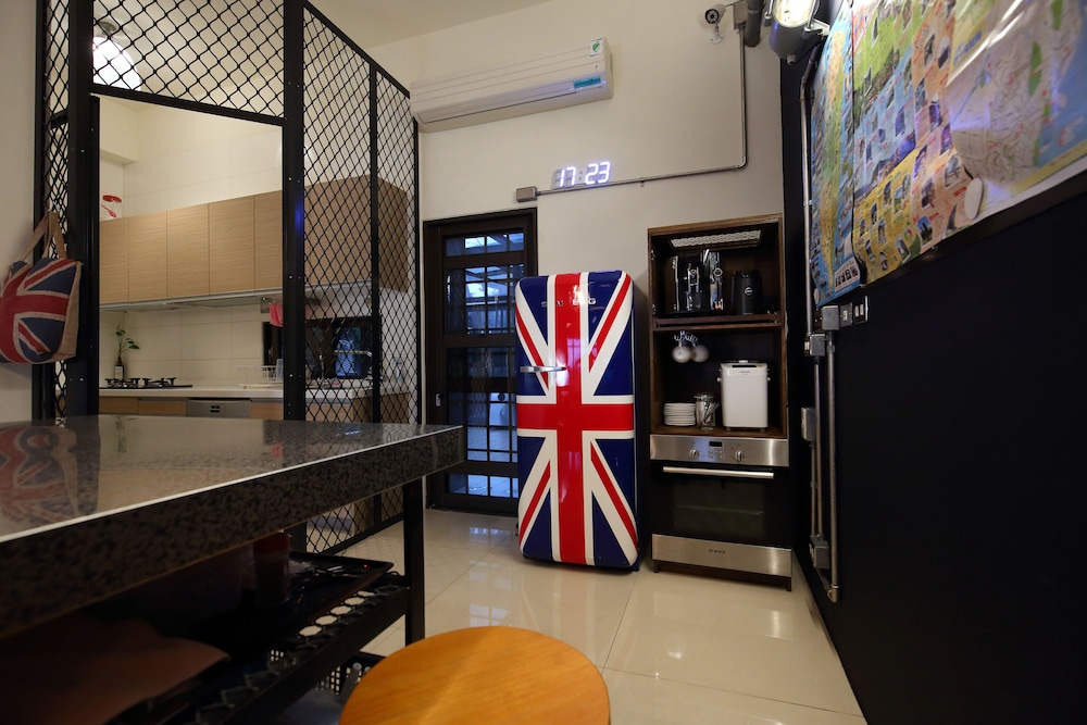 Signature House photo 3