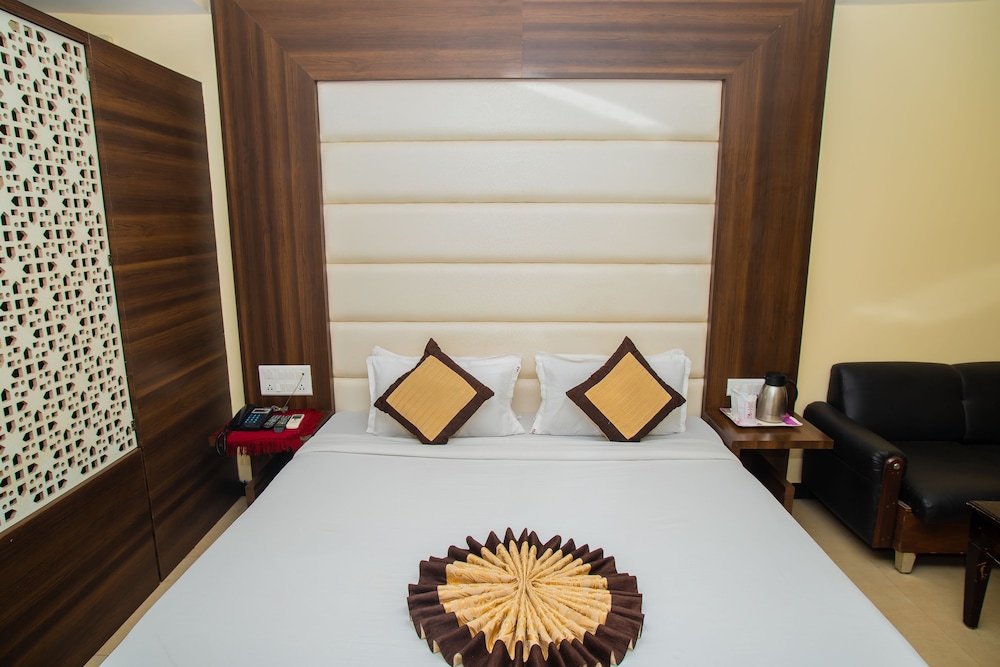 Superior Double or Twin Room photo 2