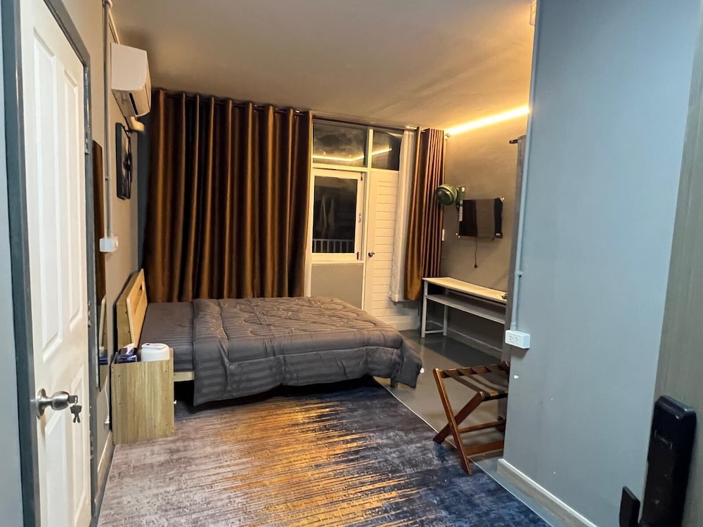 City Apartment photo 1