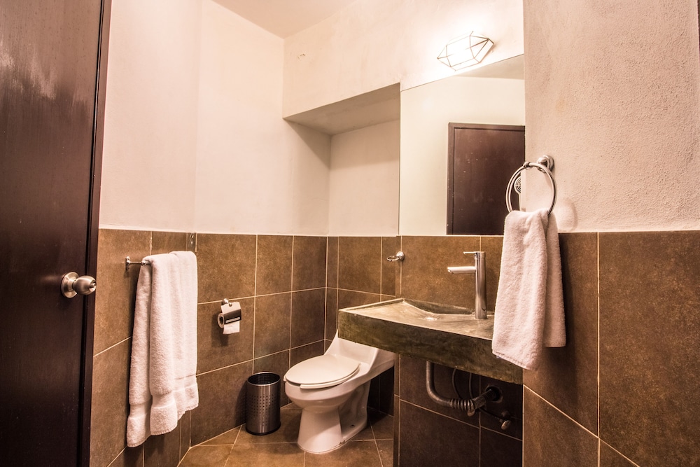 Deluxe Single Room photo 3