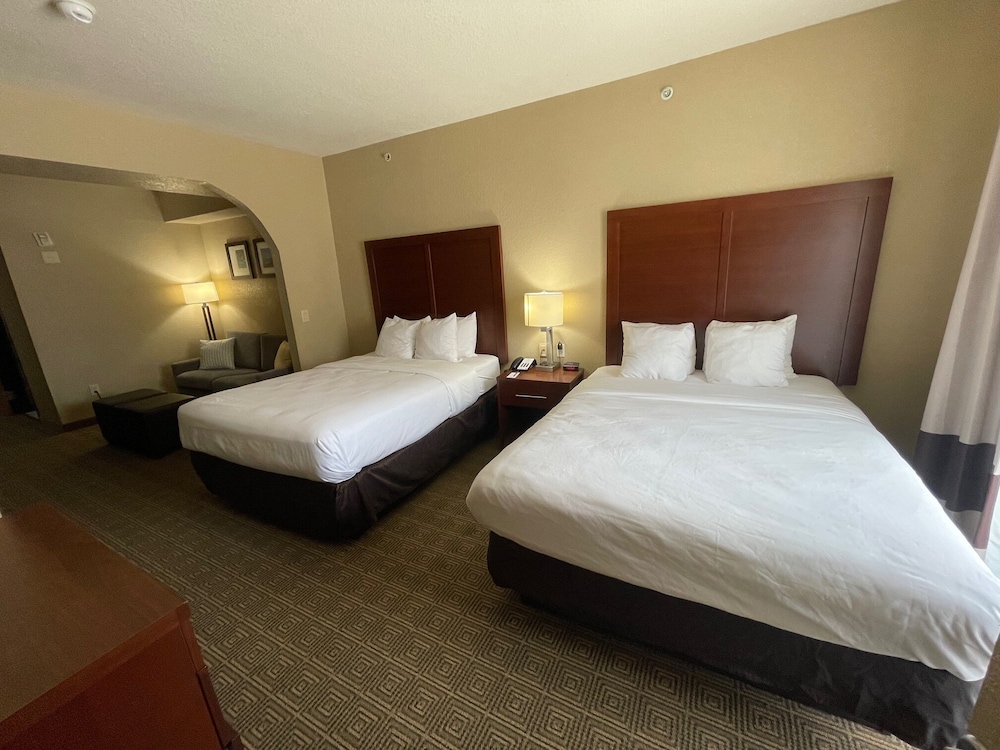 Suite, Multiple Beds, Accessible, Non Smoking - Photo 3