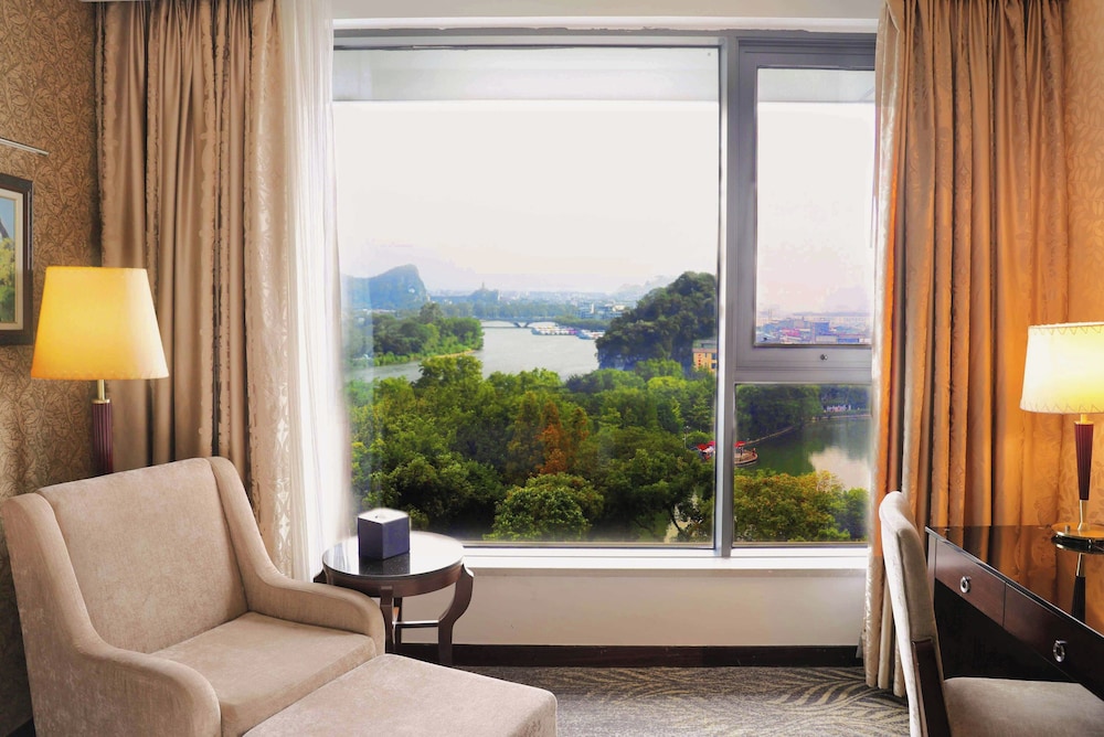 Standard Twin Room, River View
