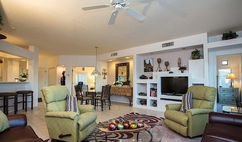 Condo, 3 Bedrooms, Mountain View photo 1