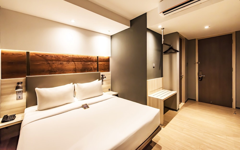 Deluxe Double Room photo 2