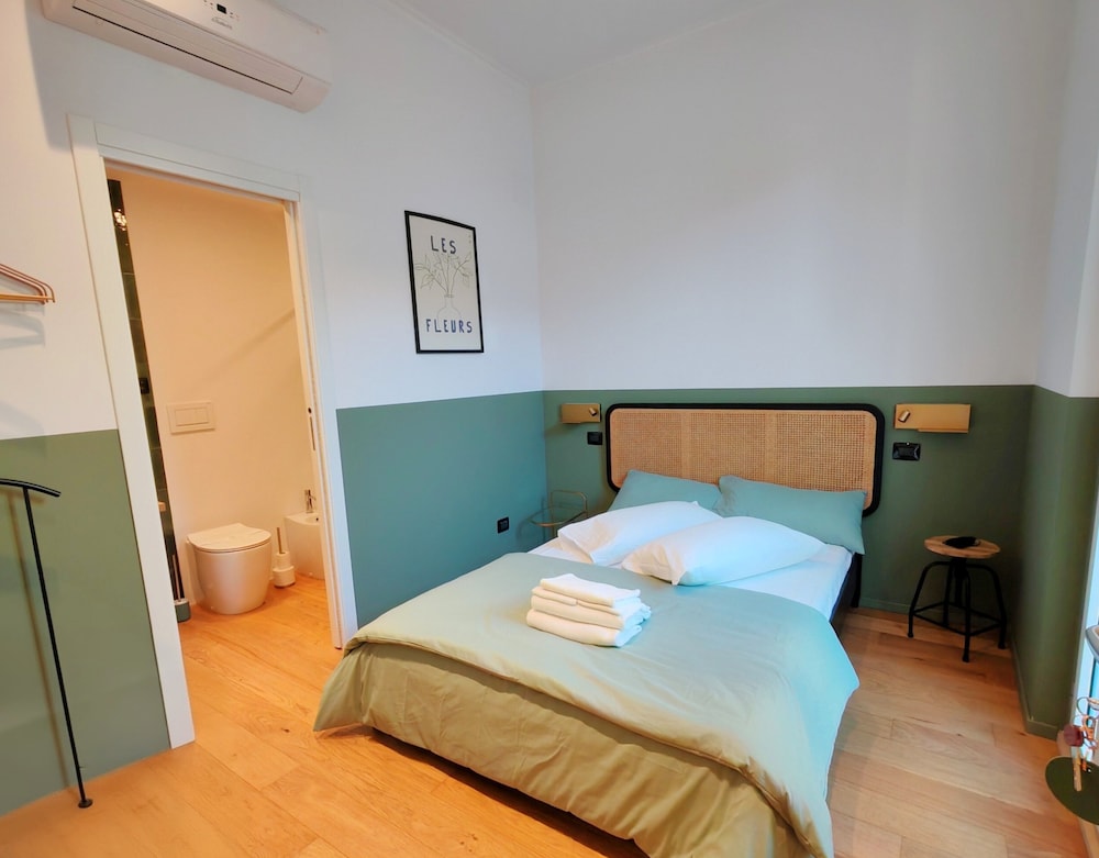 Classic Double or Twin Room, Balcony