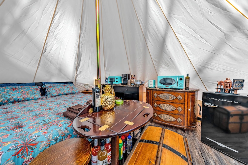 Yurt On Top - Swim, Hike, Glamp photo 2