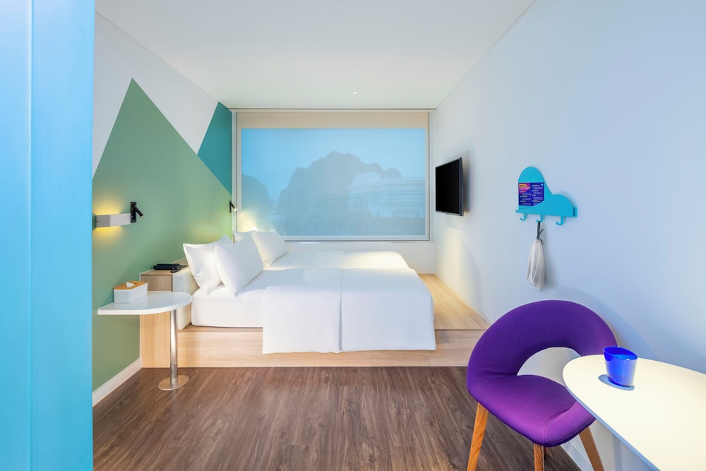 Room, 2 Twin Beds - Photo 6