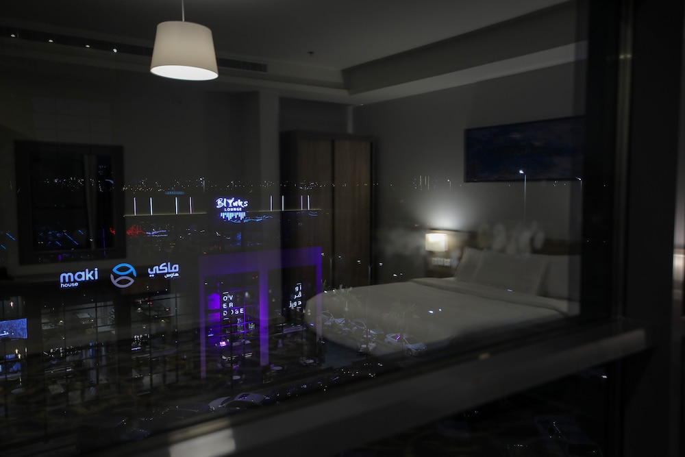Deluxe Double Room, 1 Bedroom, City View - Photo 4