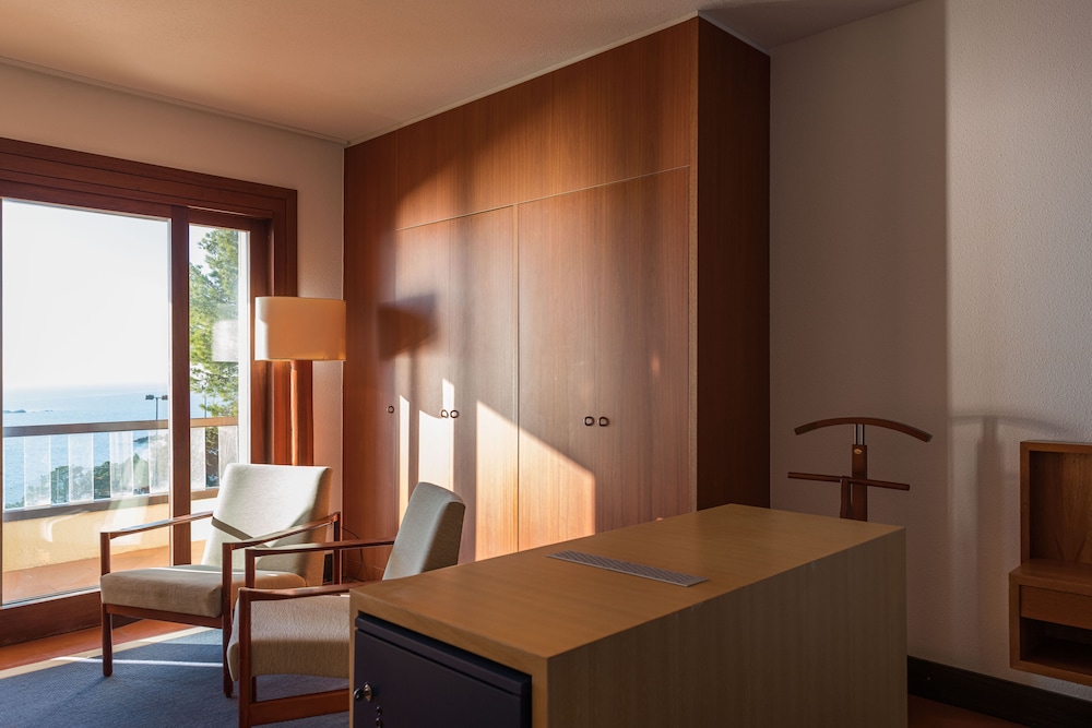 Junior Family Room - Photo 14