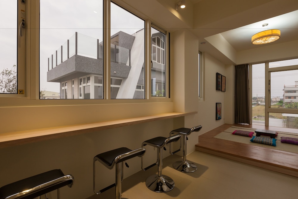 Family Quadruple Room, 2 Double Beds, Courtyard View, Courtyard Area (R204) photo 3