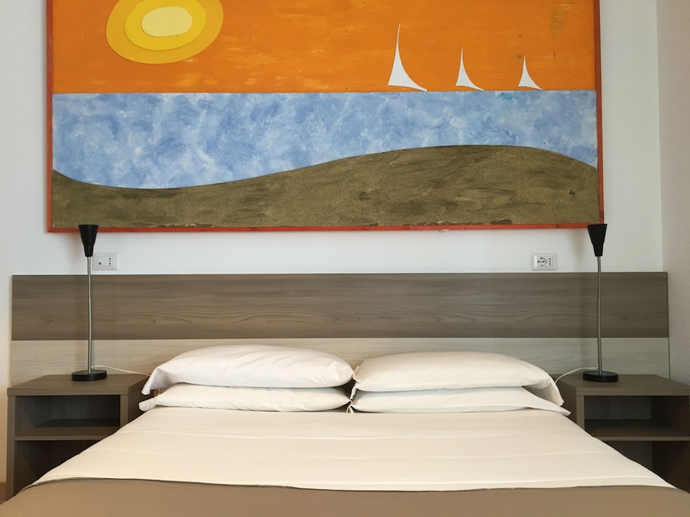 Deluxe Double or Twin Room photo 1