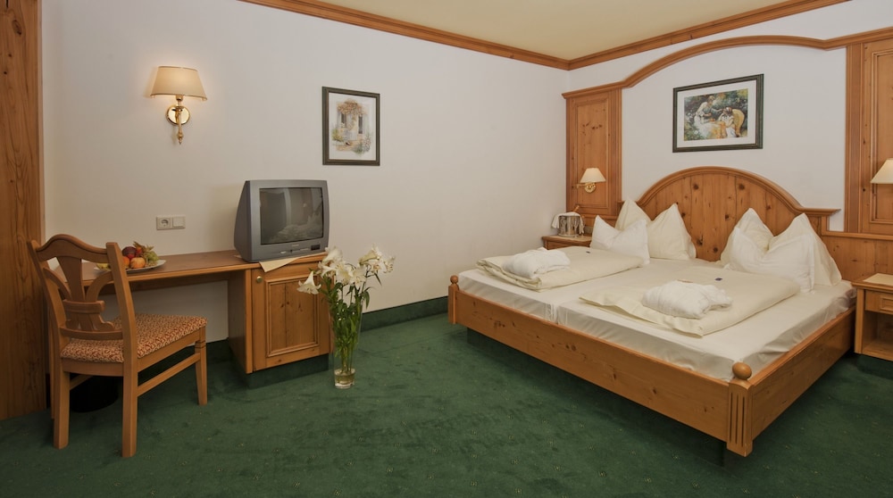 Double Room, Balcony (Haus Dreitorspitze) photo 2