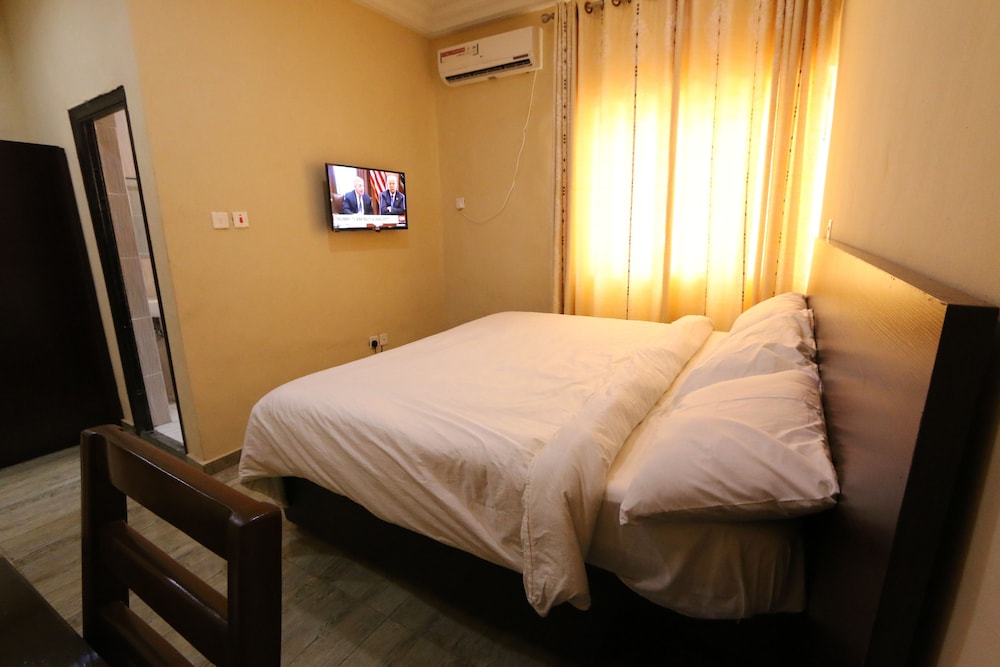 Basic Double Room photo 3