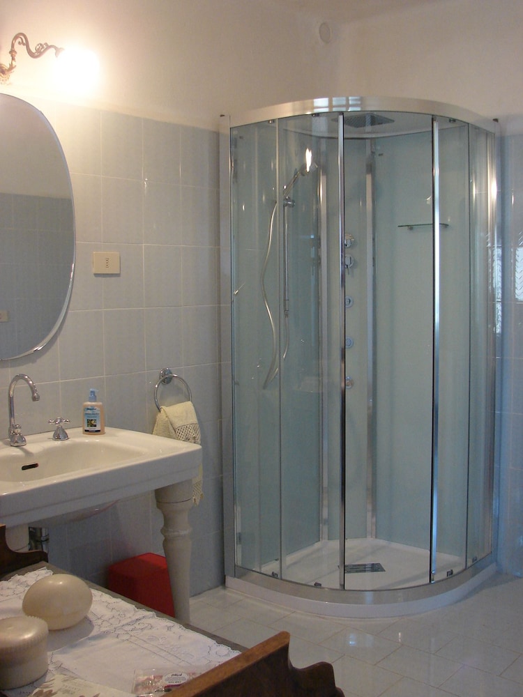 Triple Room, Multiple Beds, Hill View photo 3