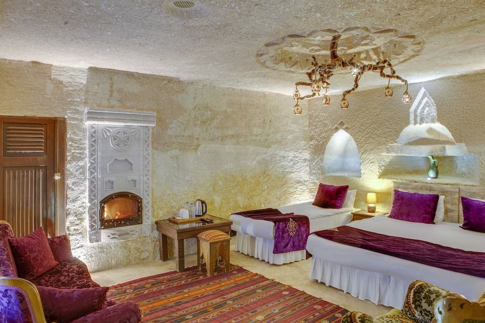 Deluxe Cave Comfort-101 photo 2