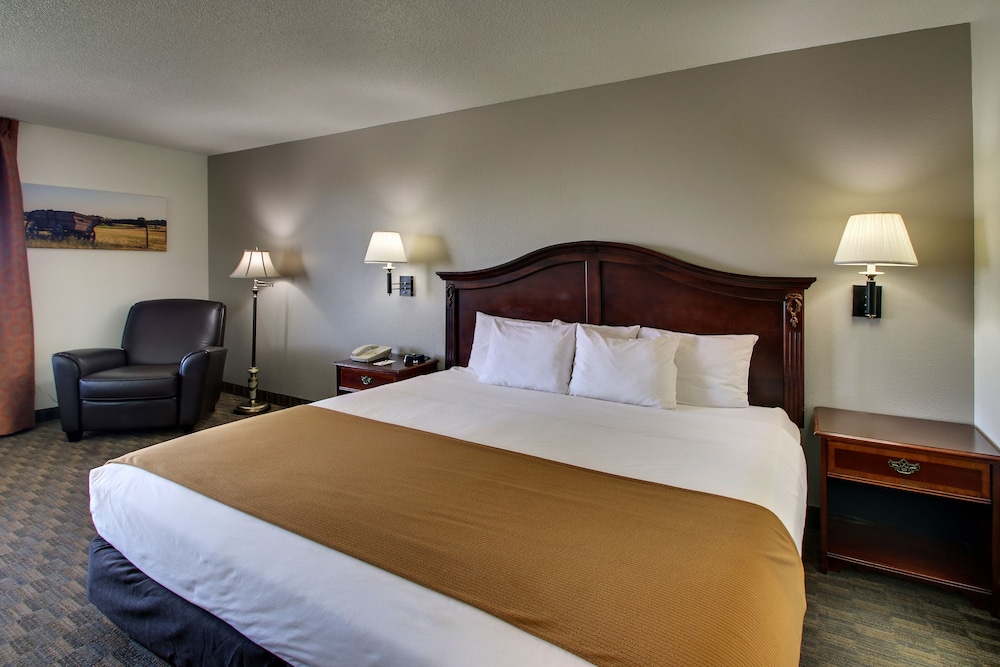 Room, 1 King Bed, Accessible photo 1