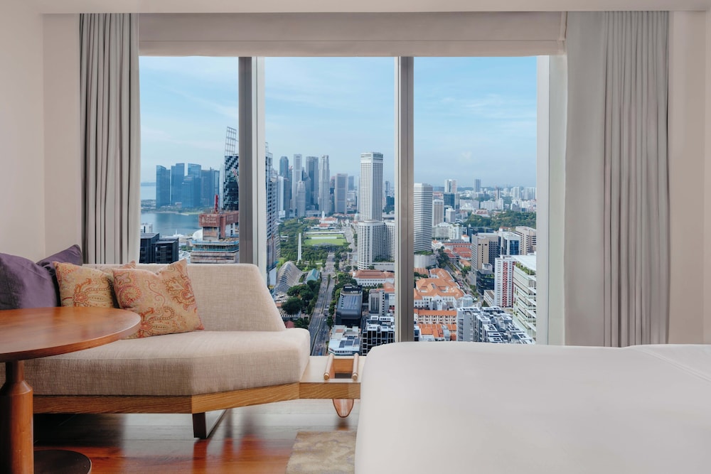 andaz Two Bedroom Suite (Non Smoking)