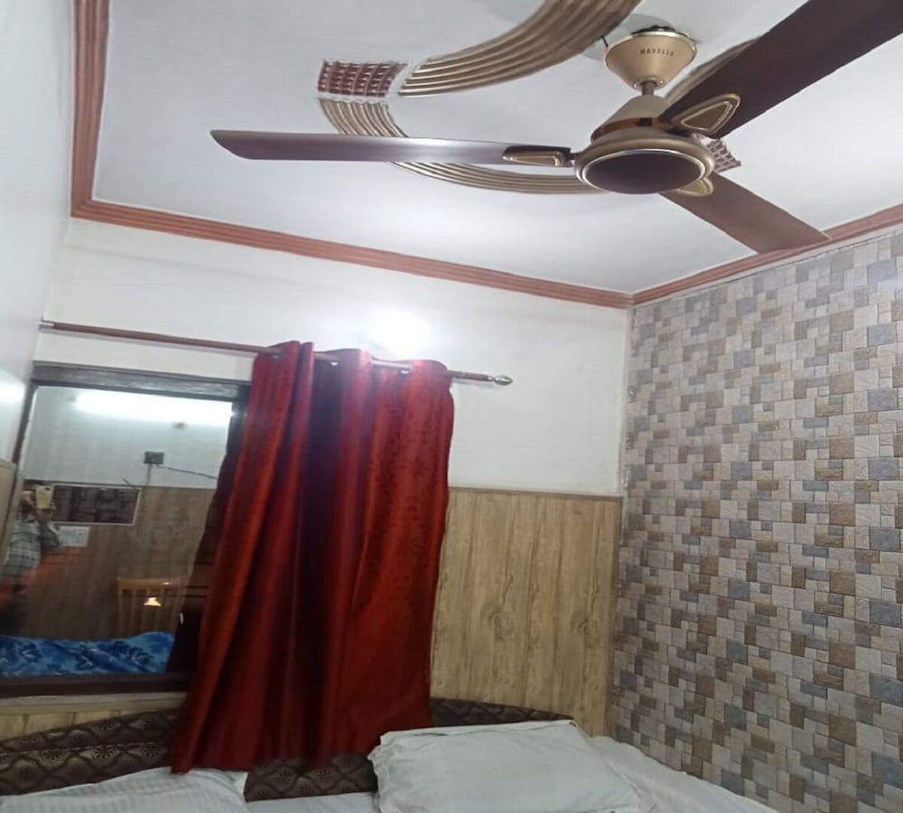 Normal Room photo 1