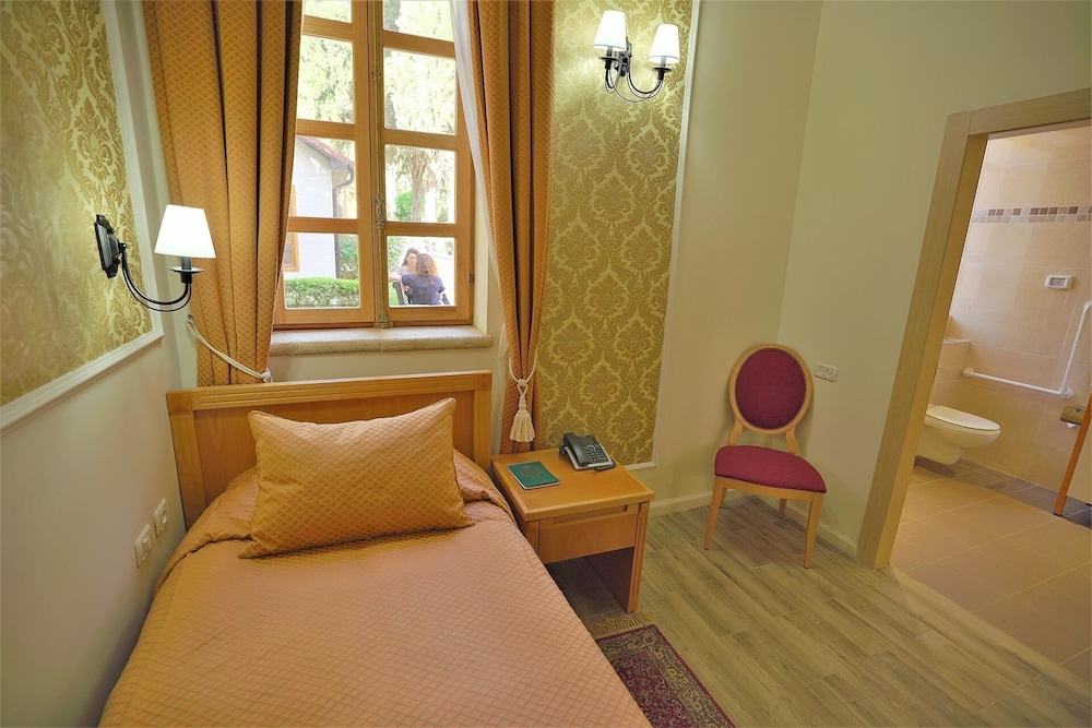 Deluxe Single Room, 1 Twin Bed, Accessible, Non Smoking