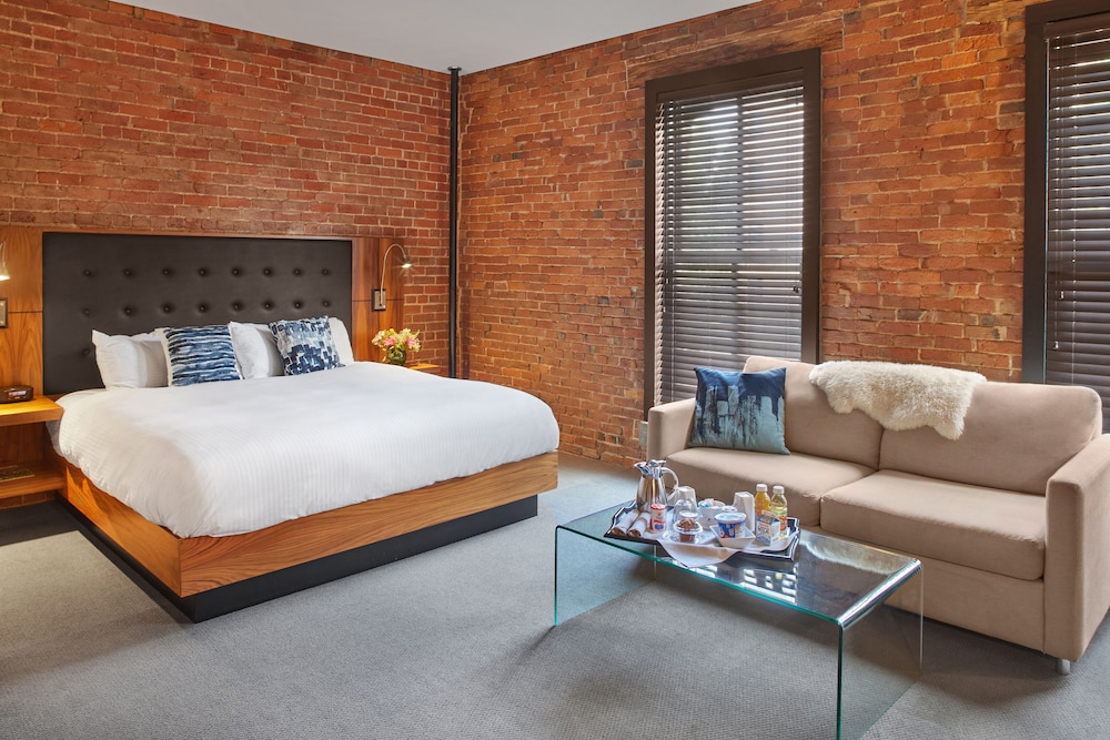 King Luxe Suite