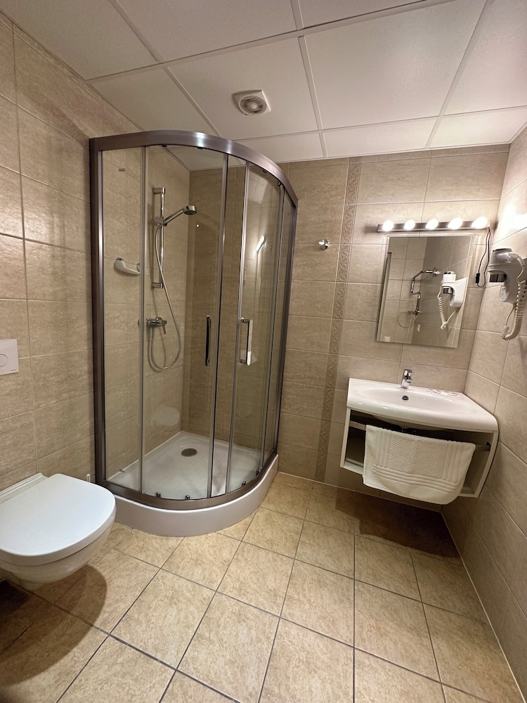 Comfort Quadruple Room - Photo 3