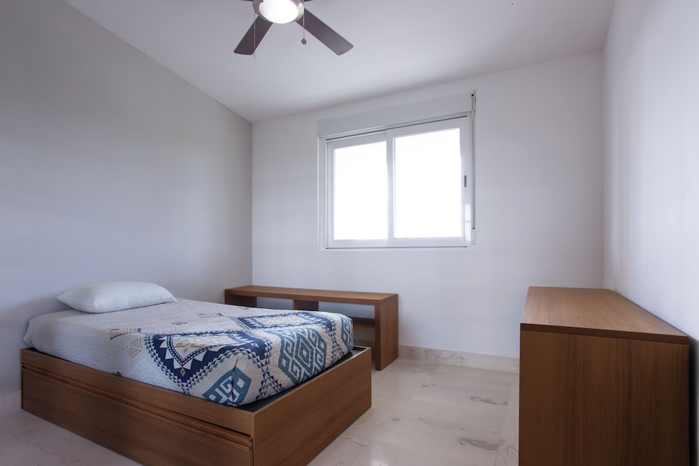 Luxury Apartment, Ocean View
