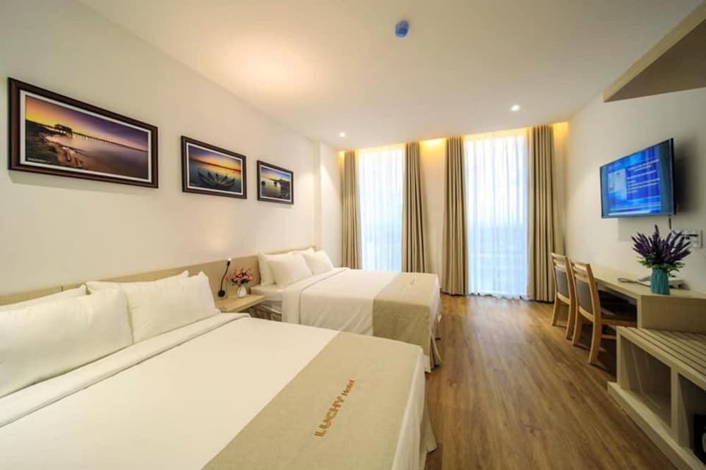 Family Quadruple Room - Photo 1
