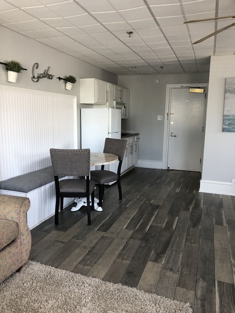 Family Suite - Photo 1