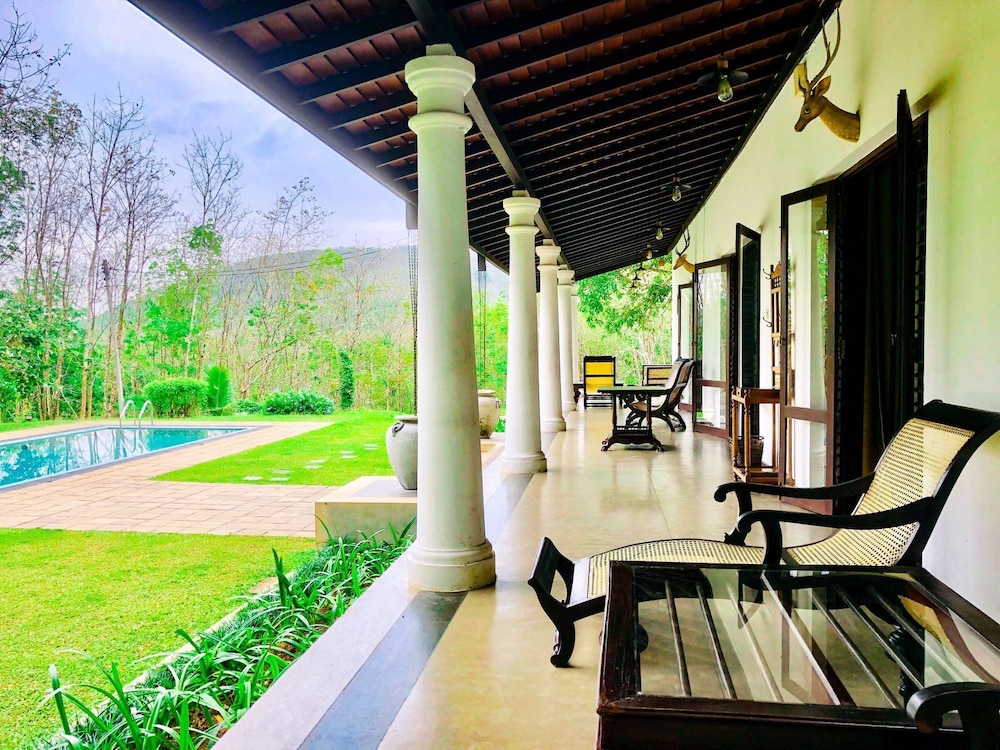 Whole Bungalow photo 1