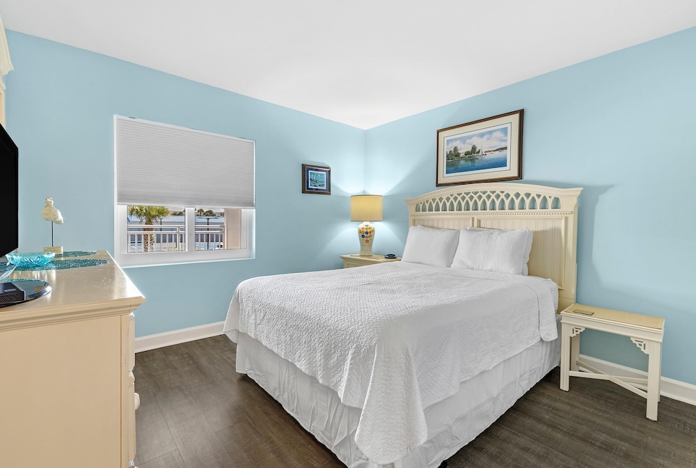 Condo, Multiple Beds (SeaSpray Riverside 214) photo 1