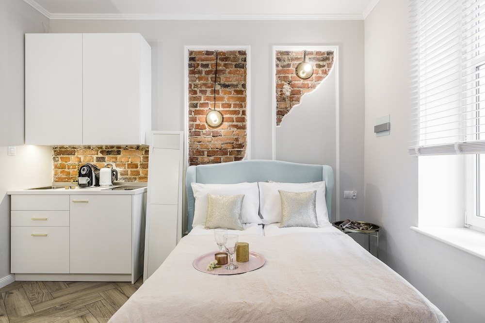 Romantic Studio Suite, 1 Double Bed, Kitchenette (Haffnera 52/1)