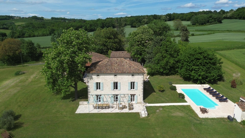 Villa