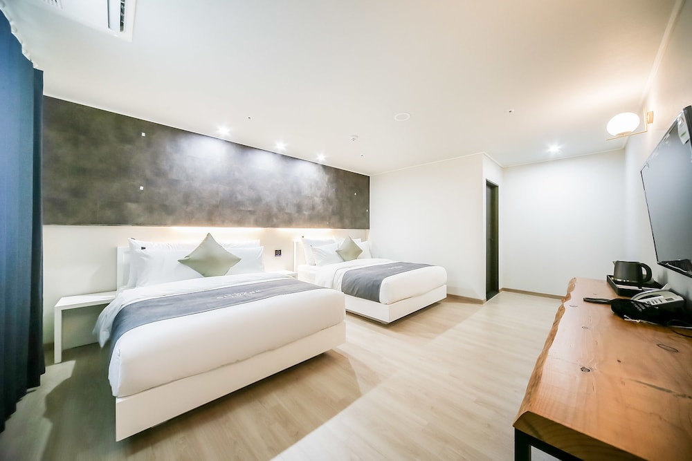 Royal Suite - Photo 5