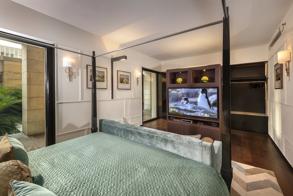 Signature Suite, 1 Bedroom - Photo 1