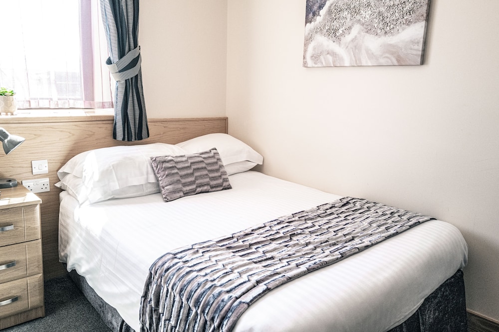 Basic Room, 1 Double Bed photo 2