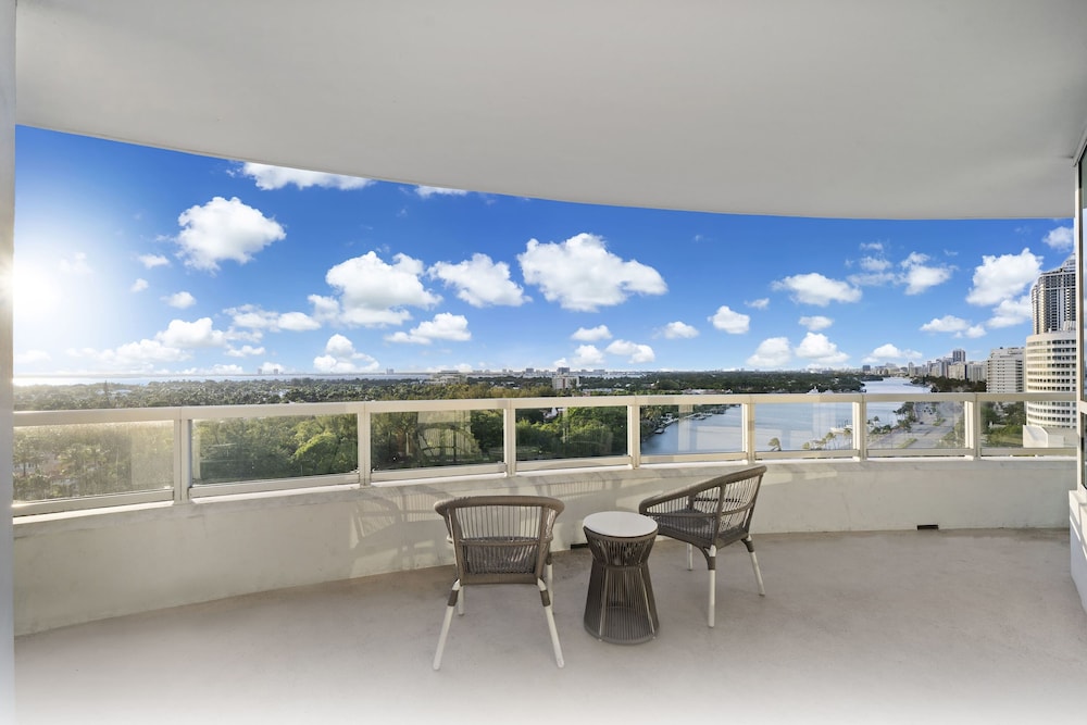Family Suite, 2 Bedrooms, Kitchen, Bay View