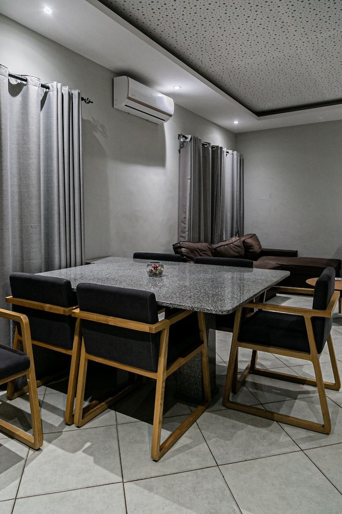 Family Apartment photo 3